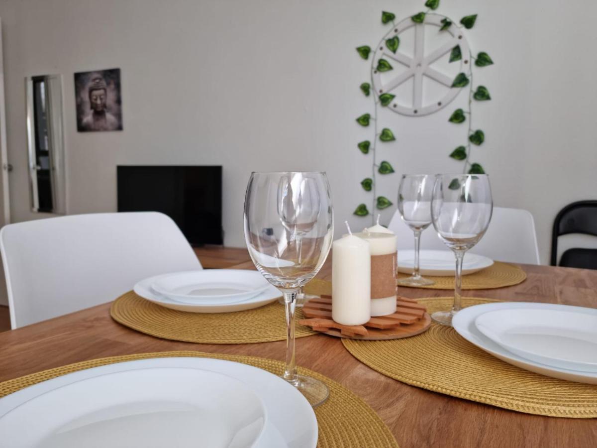 Acogedor, Con Garaje, Centrico. Apartment Vigo Ngoại thất bức ảnh