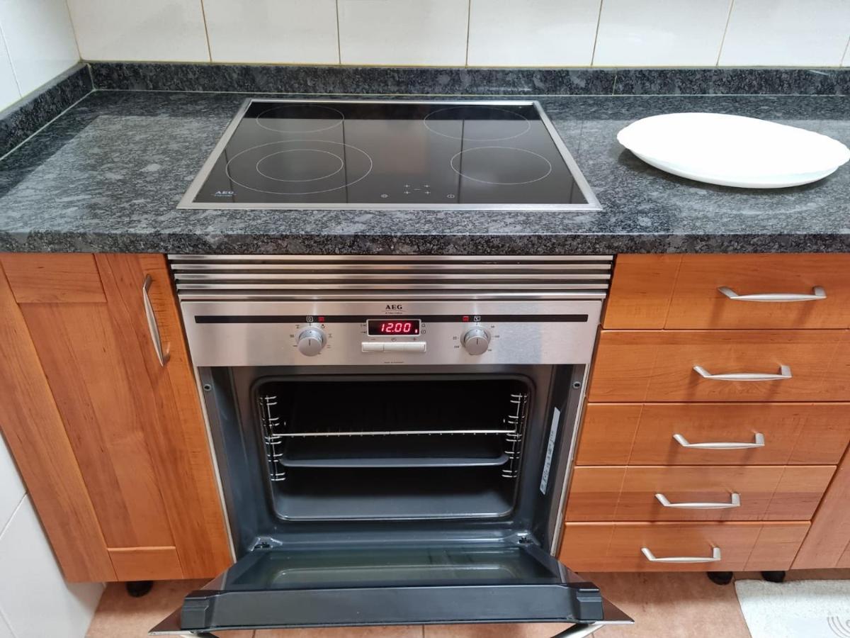 Acogedor, Con Garaje, Centrico. Apartment Vigo Ngoại thất bức ảnh